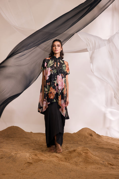 Liana Kurti Set